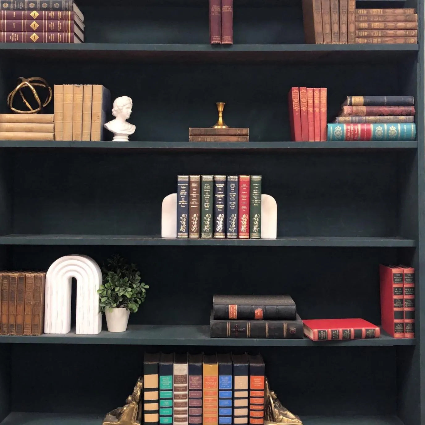 Classic Books by the Foot: Romance Treasury, Decorative Hardcover Set, Display Hardcovers