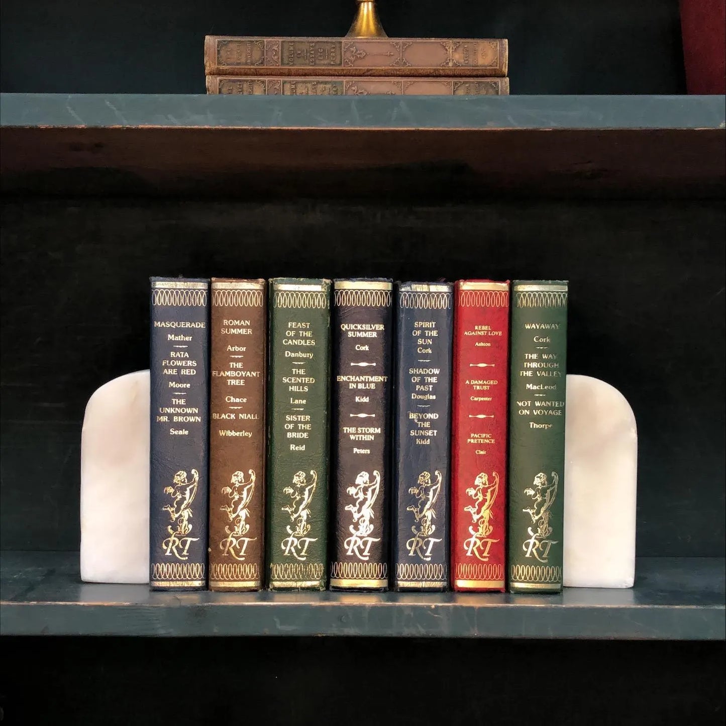 Classic Books by the Foot: Romance Treasury, Decorative Hardcover Set, Display Hardcovers
