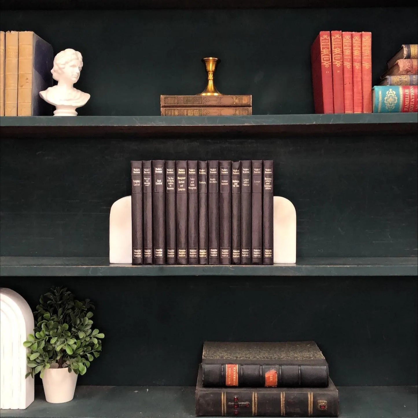 Classic Books by the Foot: Modern Business, Decorative Hardcover Set, Display Hardcovers