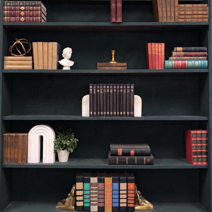 Classic Books by the Foot: Modern Business, Decorative Hardcover Set, Display Hardcovers