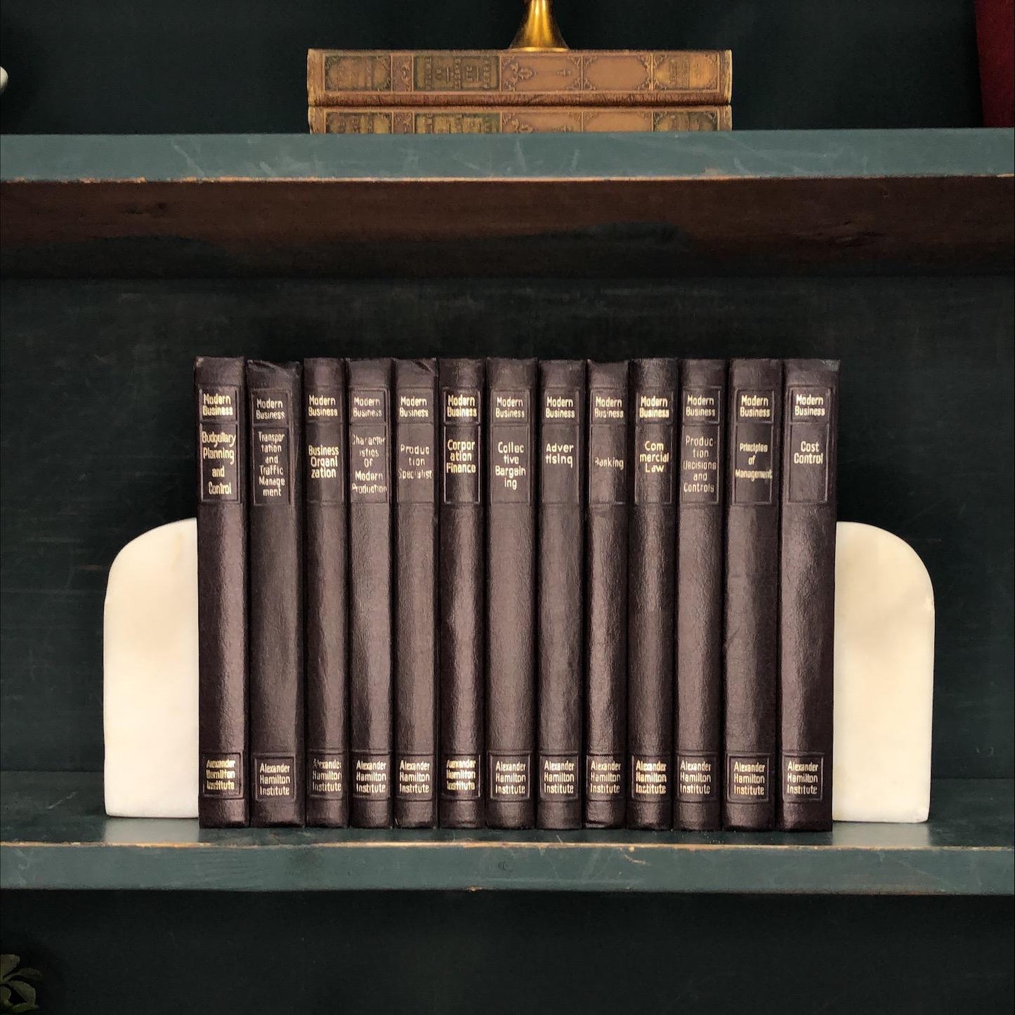Classic Books by the Foot: Modern Business, Decorative Hardcover Set, Display Hardcovers