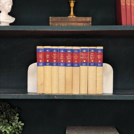 Classic Books by the Foot: Western Ranch Decor Set, Decorative Hardcover Set, Display Hardcovers