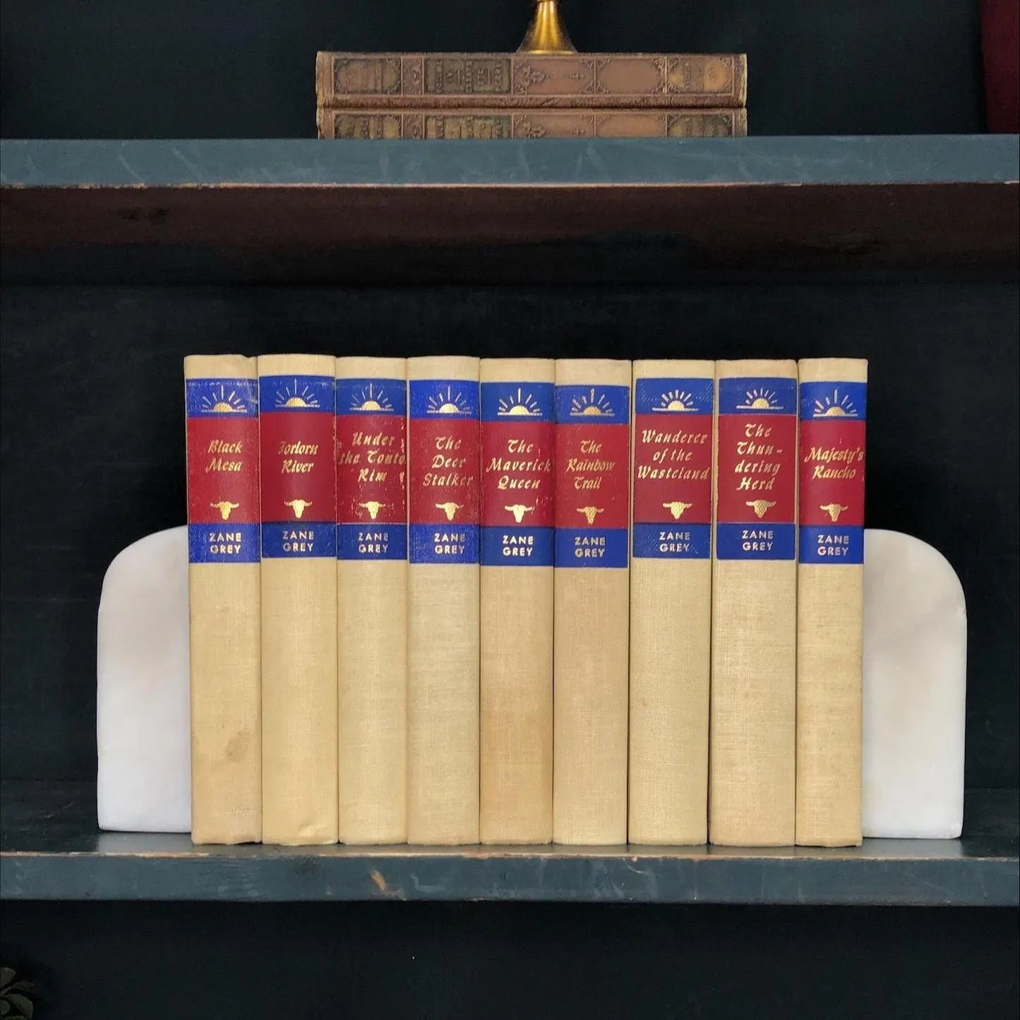 Classic Books by the Foot: Western Ranch Decor Set, Decorative Hardcover Set, Display Hardcovers