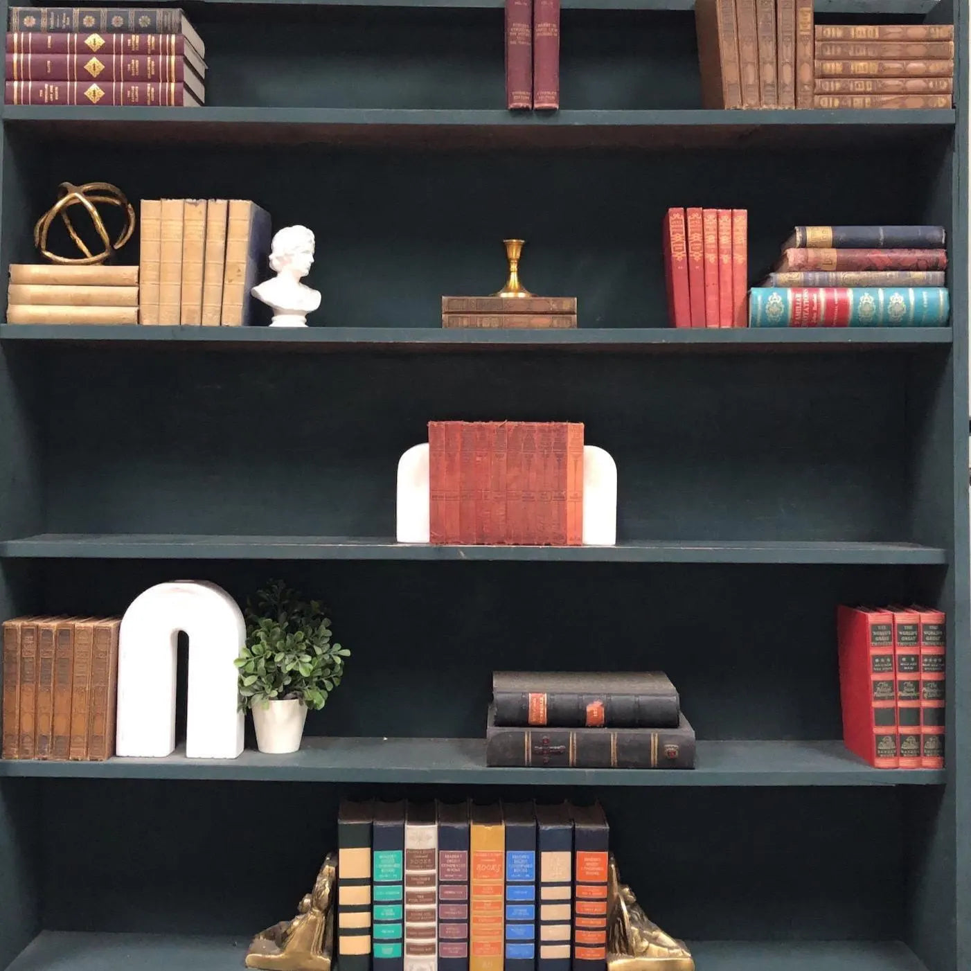 Classic Books by the Foot: The World's Best 100 Short Stories, Decorative Hardcover Set, Display Hardcovers