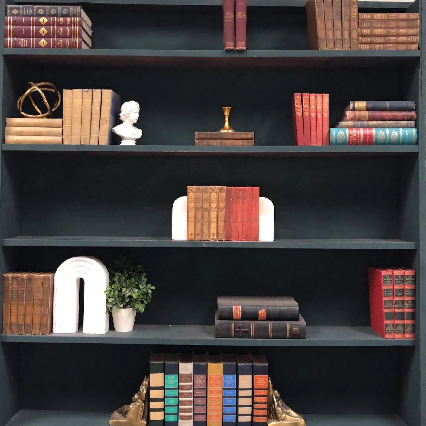 Classic Books by the Foot: Pocket Classics, Decorative Hardcover Set, Display Hardcovers