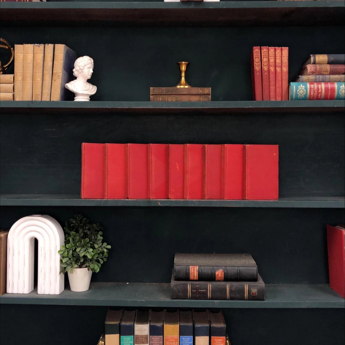 Classic Books by the Foot: The World's 100 Best Short Stories, Hardcover Set, Display Hardcovers