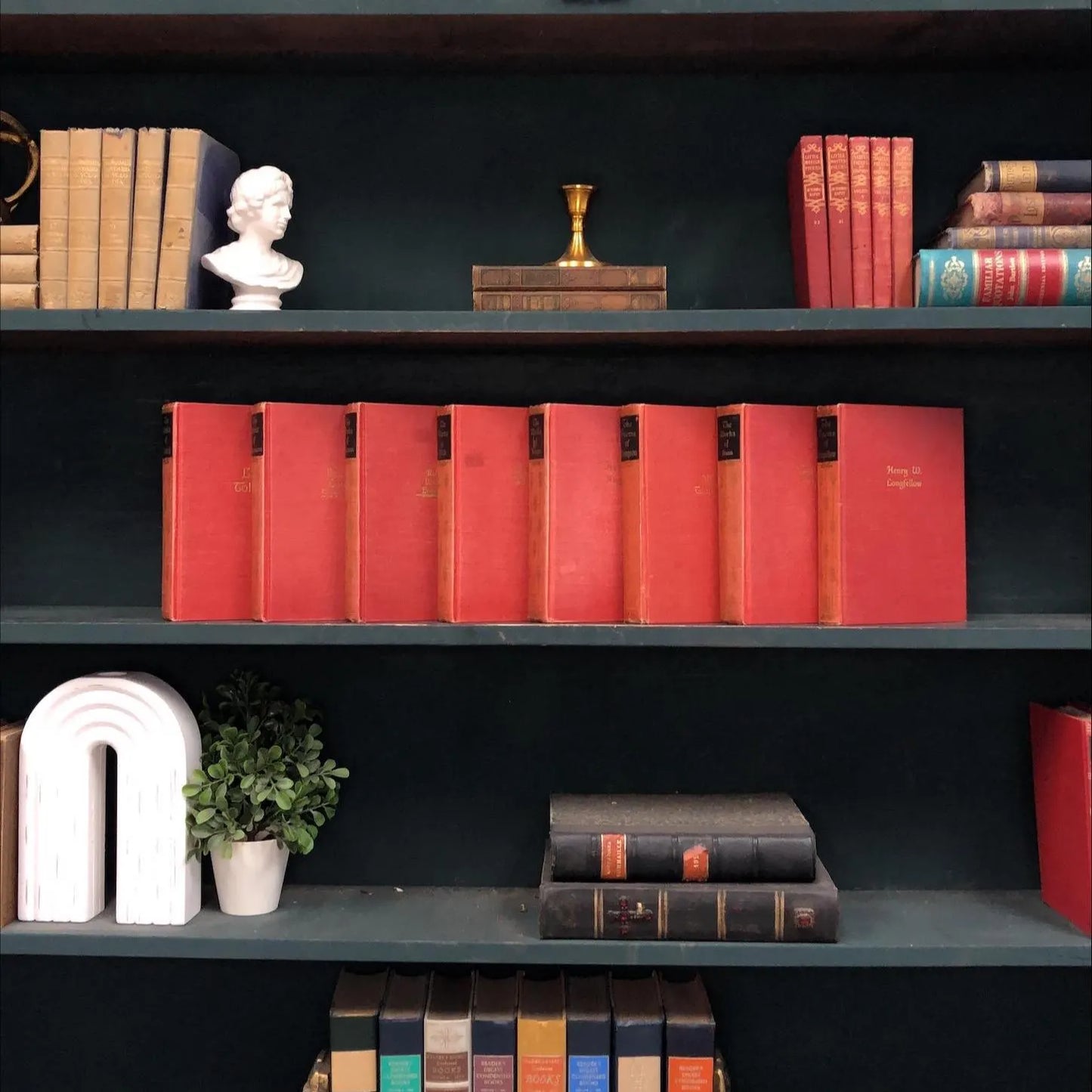 Classic Books by the Foot: The Works Of, Hardcover Set, Display Hardcovers