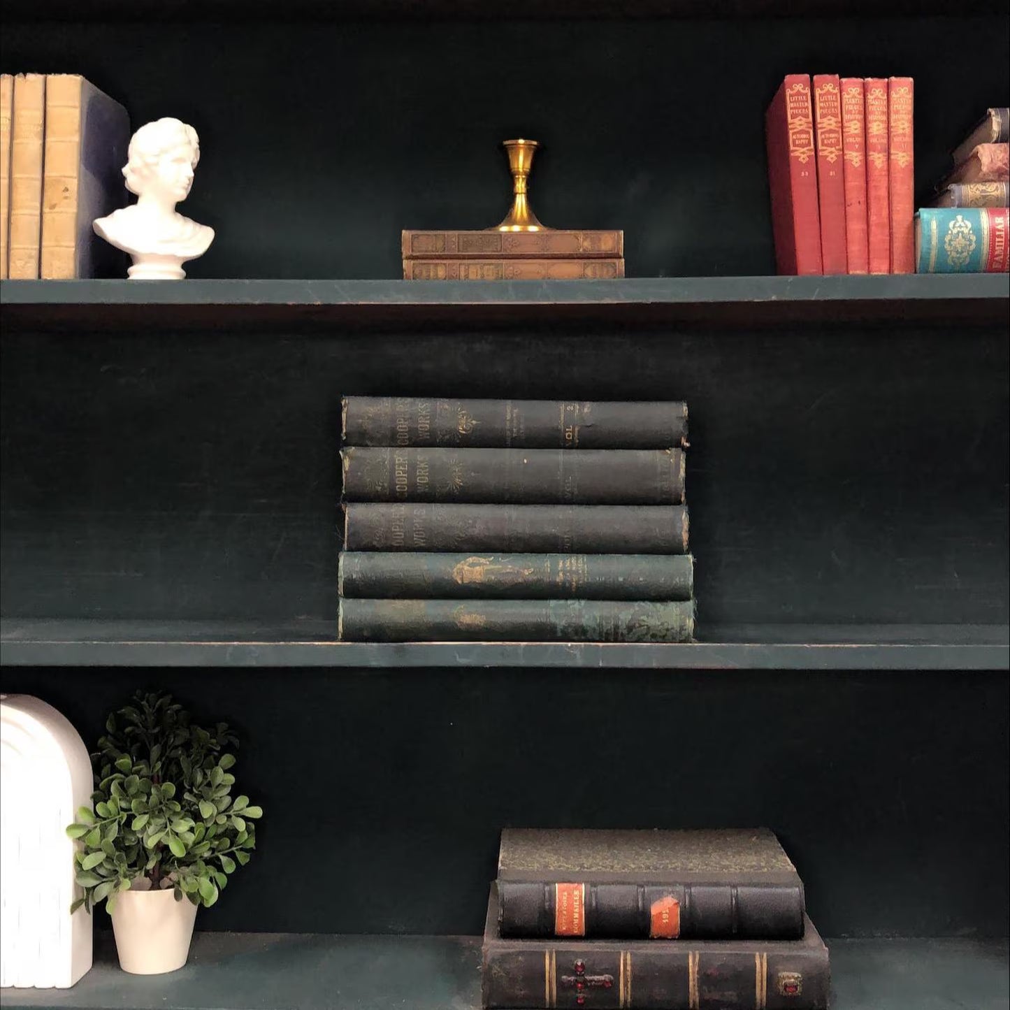 Classic Books by the Foot: Decorative Hardcover Set, Display Hardcovers