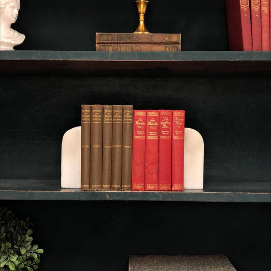 Classic Books by the Foot: Old-World European, Hardcover Set, Display Hardcovers
