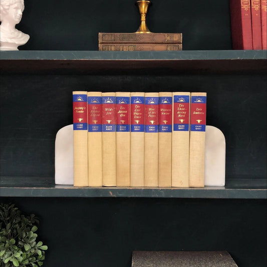 Classic Books by the Foot: Western Ranch Decor Set, Decorative Hardcover Set, Display Hardcovers