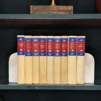 Classic Books by the Foot: Western Ranch Decor Set, Decorative Hardcover Set, Display Hardcovers