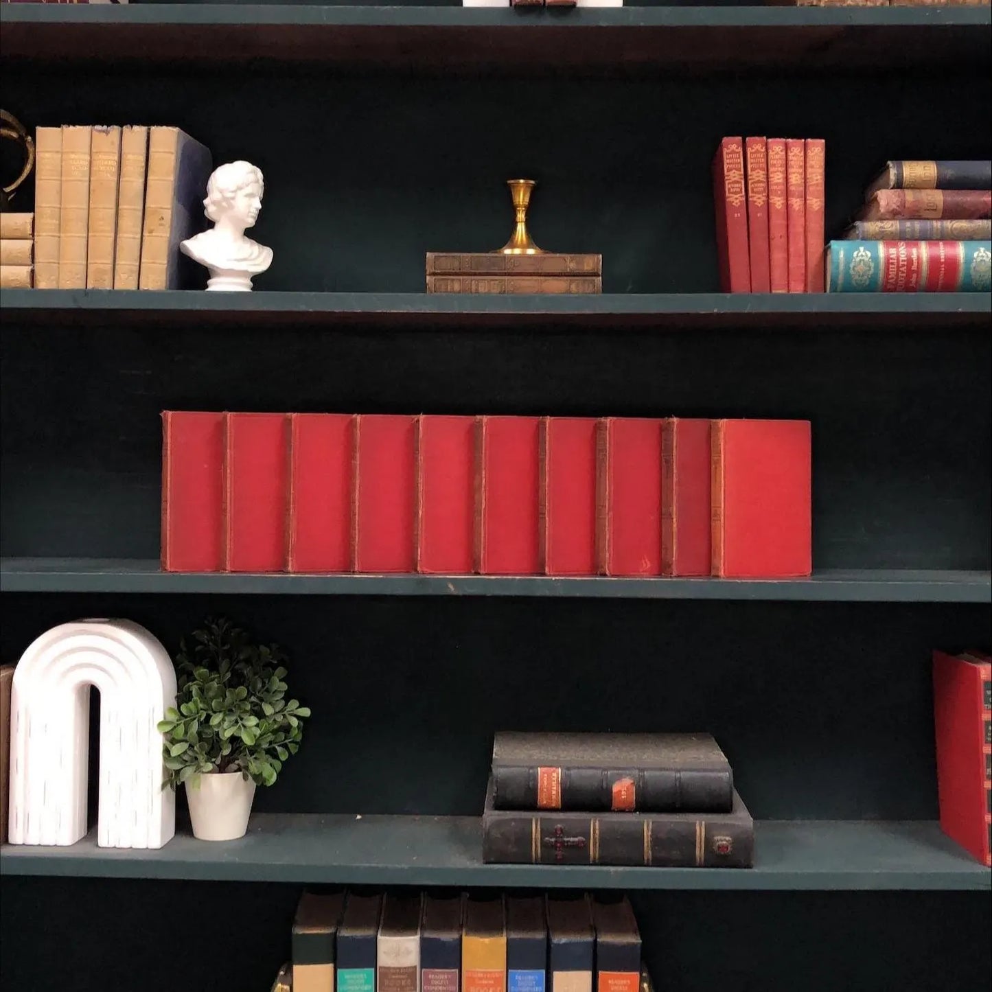 Classic Books by the Foot: The World's Best 100 Short Stories, Decorative Hardcover Set, Display Hardcovers