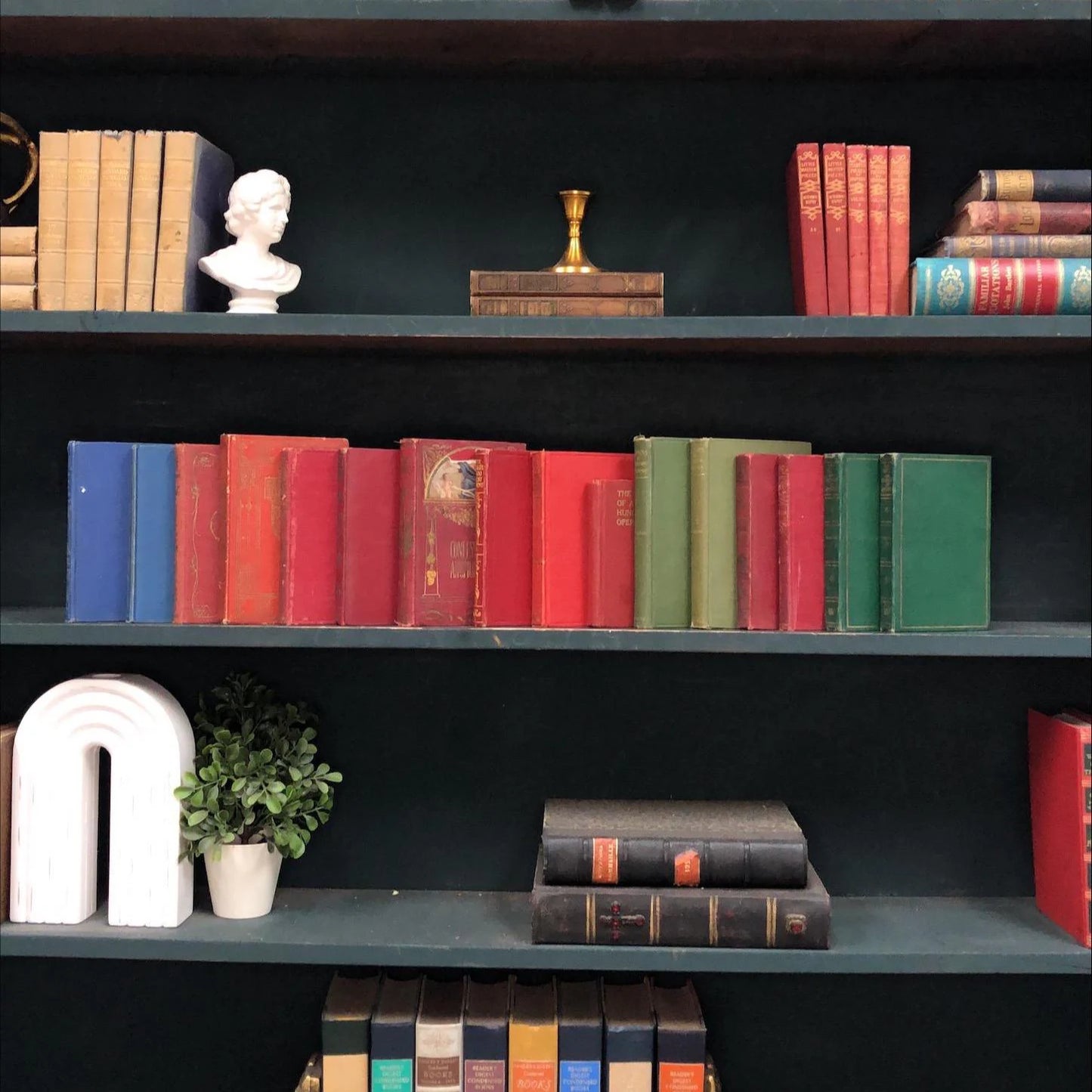 Classic Books by the Foot: Pocket Classics, Decorative Hardcover Set, Display Hardcovers