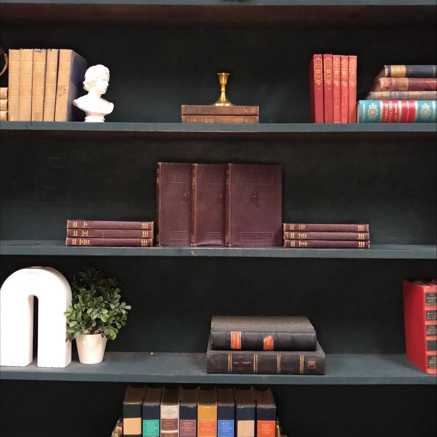 Classic Books by the Foot: Modern Business, Decorative Hardcover Set, Display Hardcovers