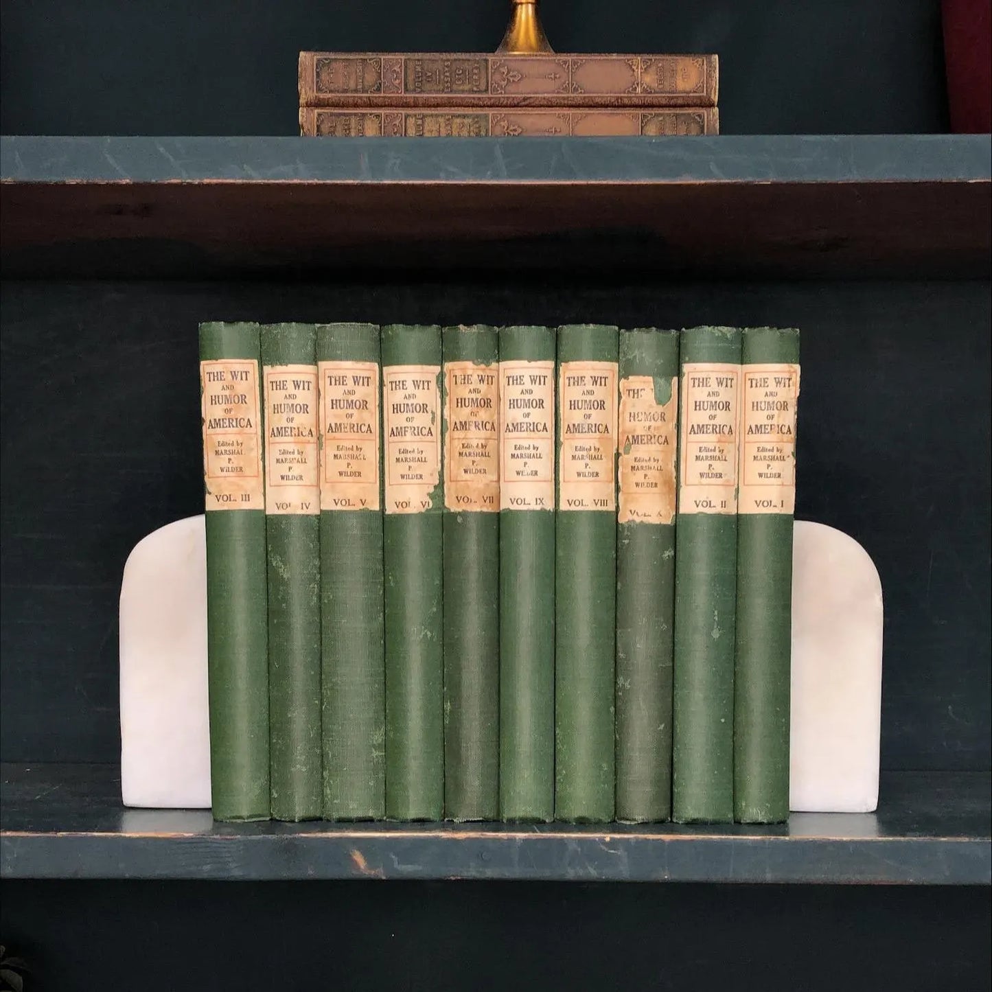 Classic Books by the Foot: The Wit and Humor of America, Hardcover Set, Display Hardcovers