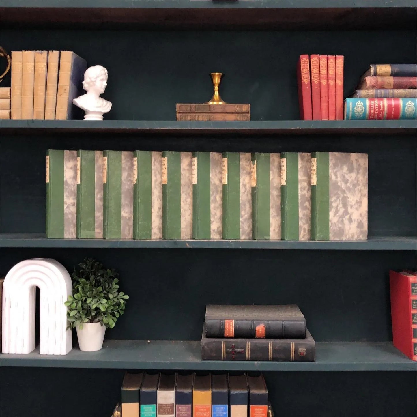 Classic Books by the Foot: The Wit and Humor of America, Hardcover Set, Display Hardcovers