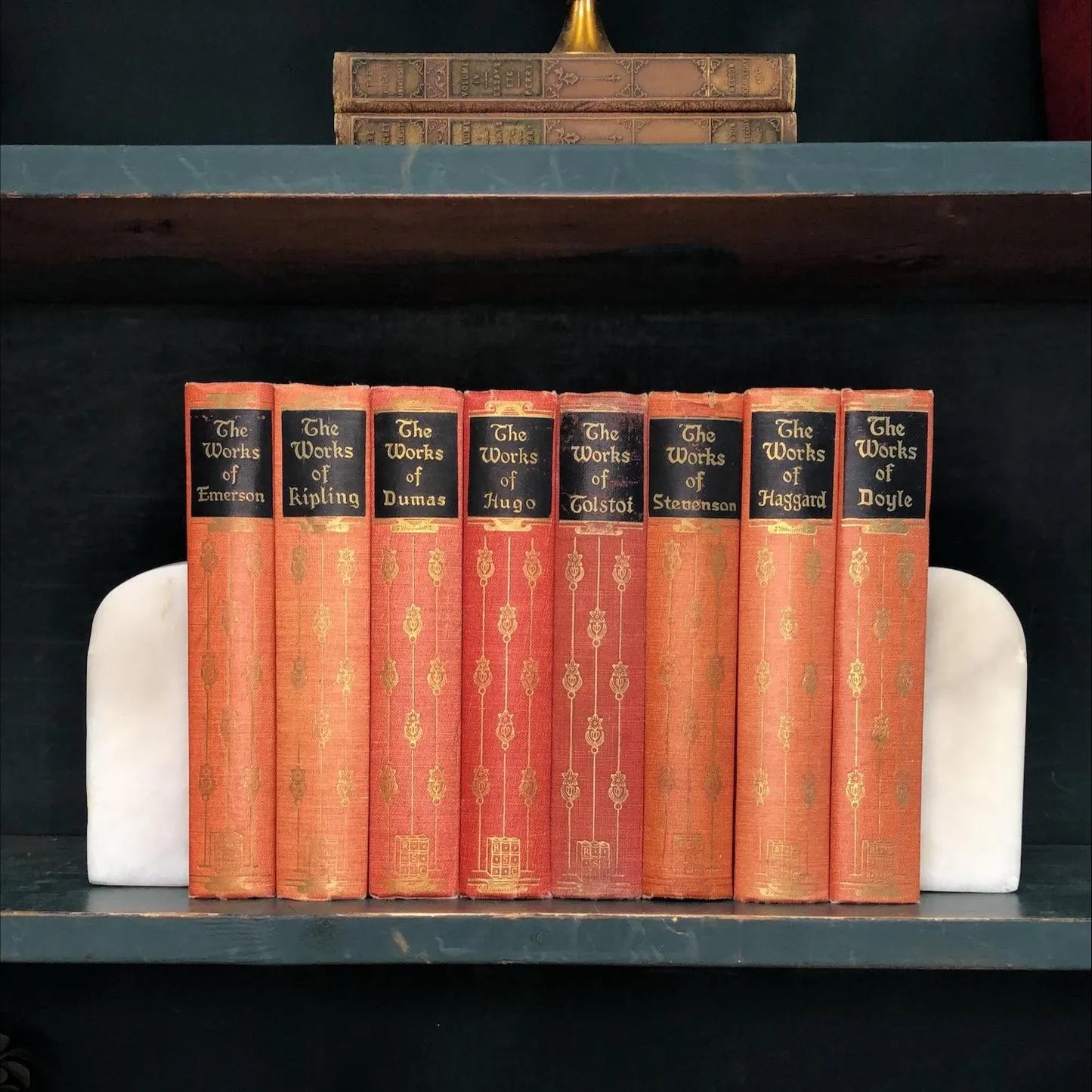 Classic Books by the Foot: The Works Of, Hardcover Set, Display Hardcovers