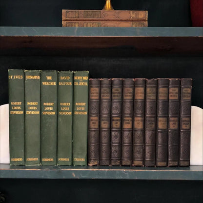 Classic Books by the Foot: Traditional English Set, Hardcover Set, Display Hardcovers