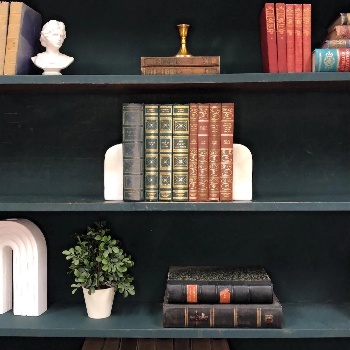 Classic Books by the Foot: Curated Vintage Books Classic Reading Room Decor International Collectors Library, Hardcover Display
