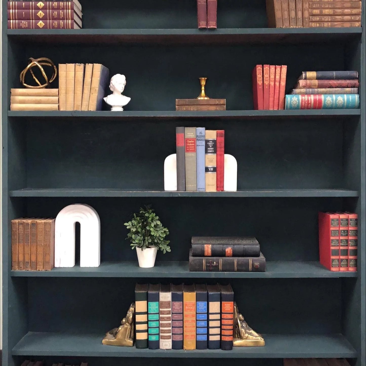 Classic Books by the Foot: Sophisticated Vintage Classic Library Academia Office Decor, Display Hardcovers