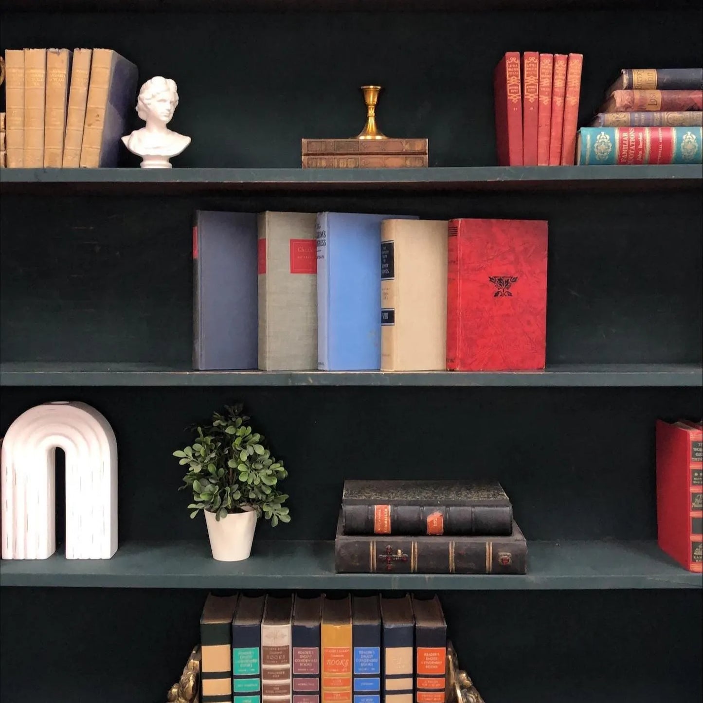 Classic Books by the Foot: Sophisticated Vintage Classic Library Academia Office Decor, Display Hardcovers