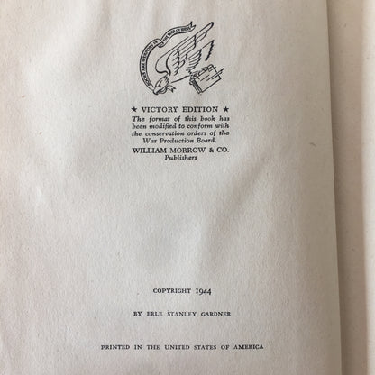 The Case of the Crooked Candle - Erle Stanley Gardner - 1st Edition - Victory Edition - 1944